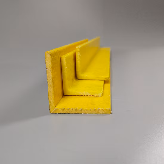 50*50 mm und pultrudierte L-Winkel aus GFK-Fiberglas in Sonderlänge für Querverstrebungen